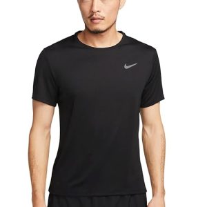 Nike Men’s Regular Fit T-Shirt
