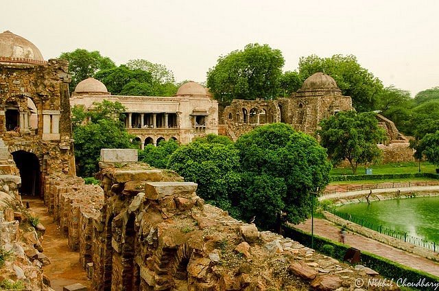 Hauz Khas Village a Tourist Places in Delhi